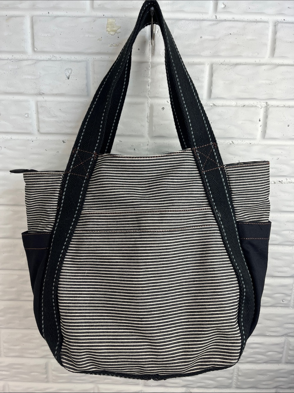 CHALA TOTE BLACK AND WHITE CAT ON 100% COTTON THICK CANVAS STRIPE ZIP TOP BAG - Picture 5 of 16
